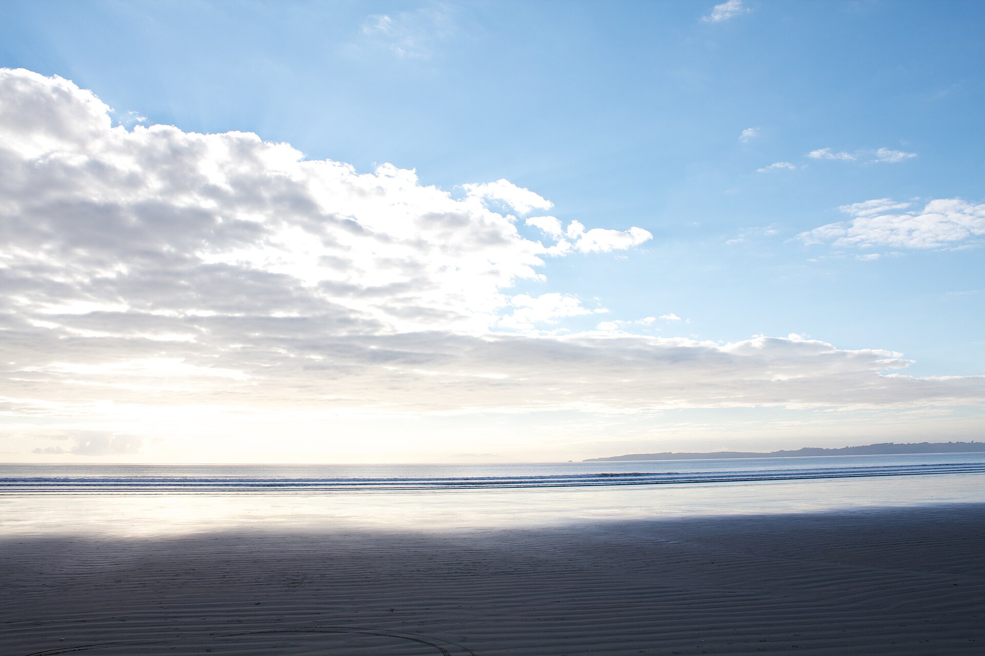 Morning walk along Orewa Beach on the Hibiscus Coast